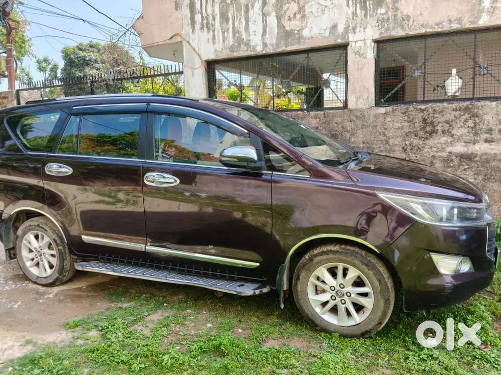 Innova Cresta