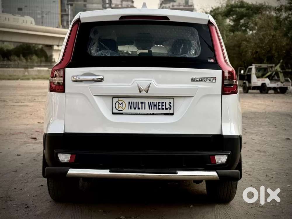 Mahindra Scorpio N Z2 Petrol Mt 7 Str, 2025, Petrol