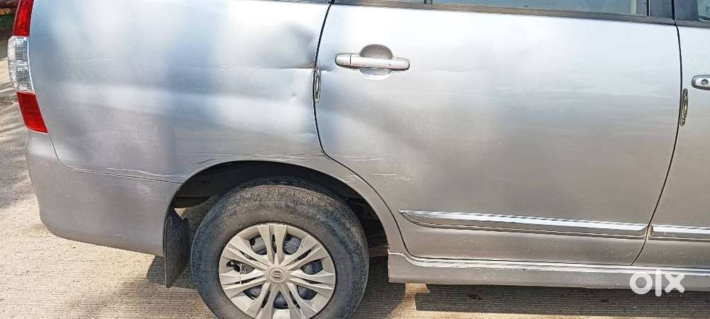 Toyota Innova 2.5 E, 2015, Diesel