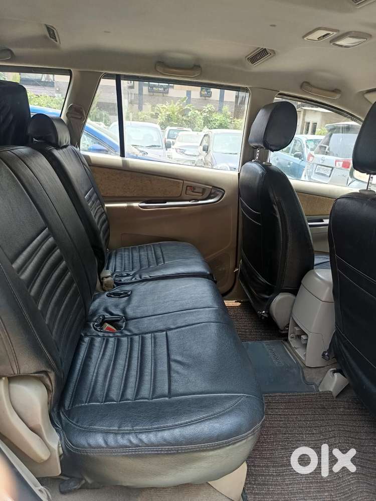 Toyota Innova 2.5 V 7 Str, 2012, Diesel
