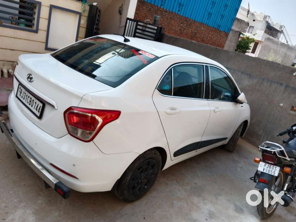 Hyundai Xcent 2016 Diesel 120000 Km Driven
