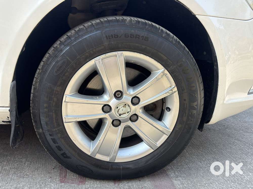 Skoda Laura 1.8 Tsi Ambition, 2011, Petrol