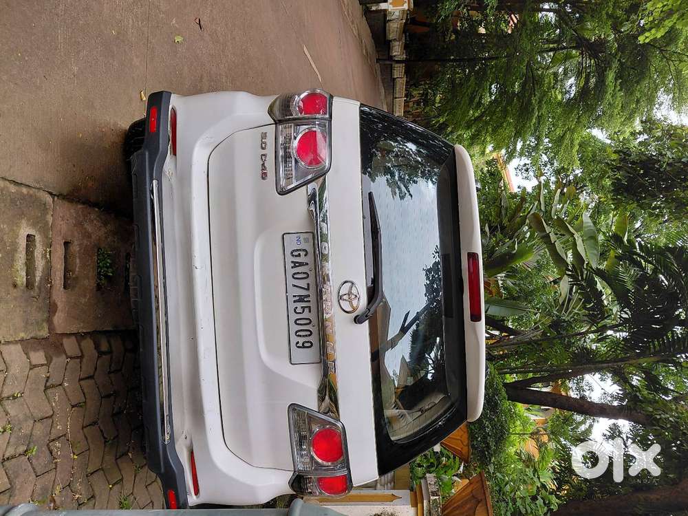 Excellent Condition, White Toyota Foruner, 2wd, Mt, 12 Yrs Old