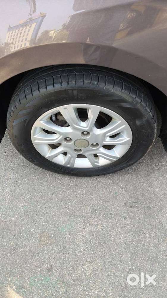 Tata Tiago 1.2 Revotron Xza, 2017, Petrol
