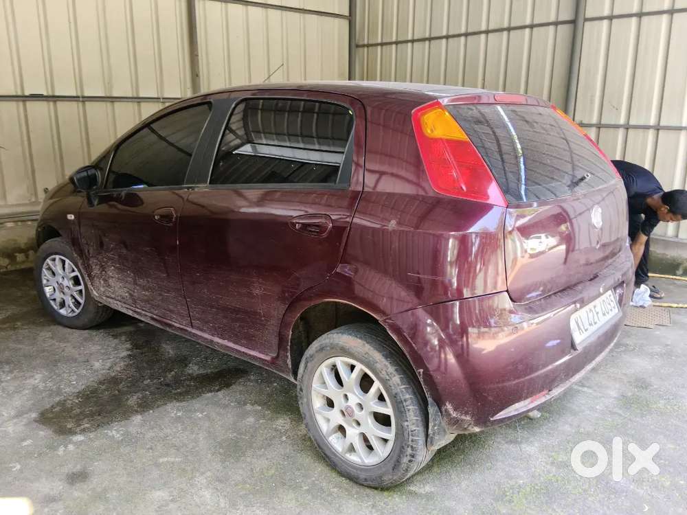 Fiat Punto 2012 Diesel 90000 Km Driven