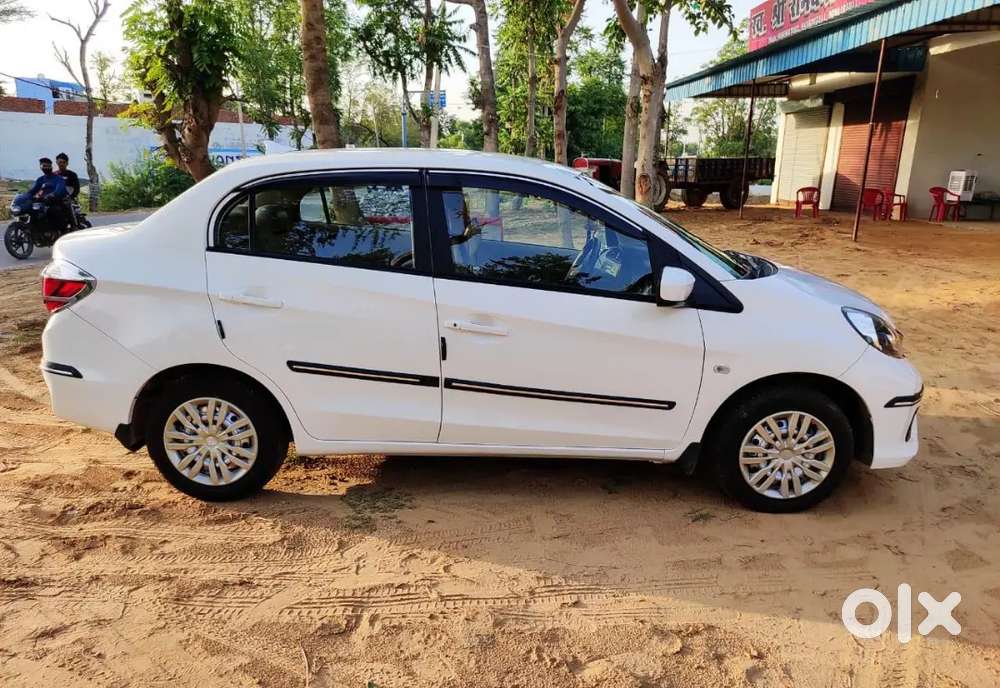Honda Amaze 2016 Diesel Well Maintained