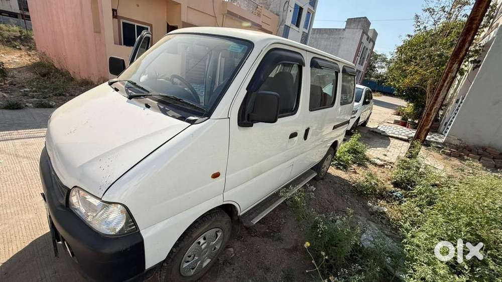 Maruti Suzuki Eeco 2023 Petrol Well Maintained