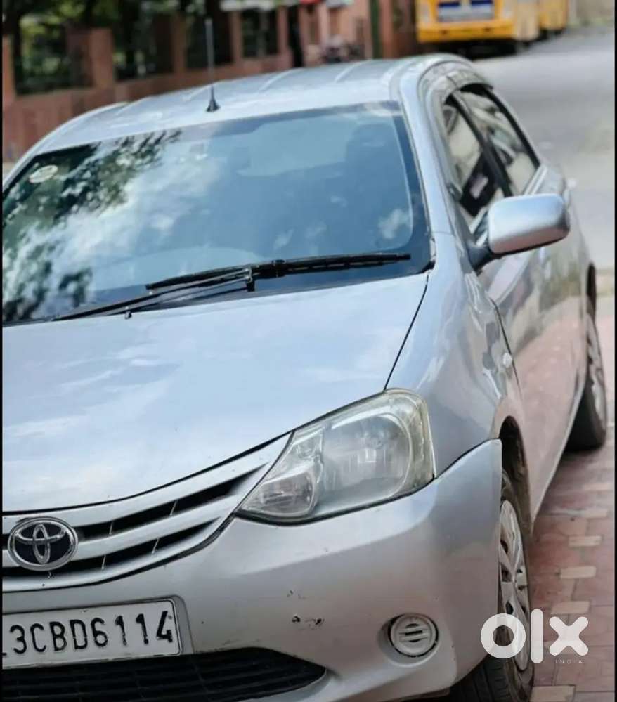 Toyota Etios Liva 2012