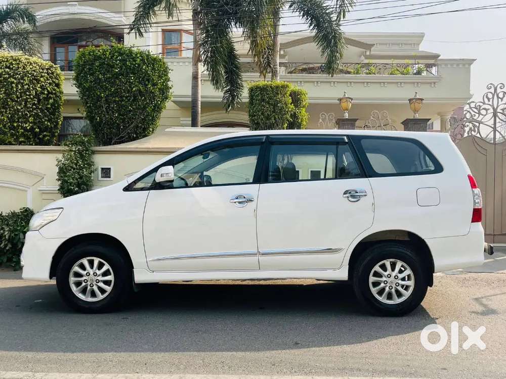 Toyota Innova 2013 Diesel 75000 Km Driven