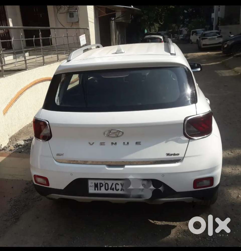 Hyundai Venue Petrol 2019