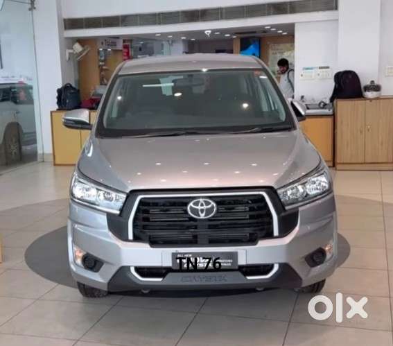 Toyota Innova Crysta 2.4 G Mt 7 Str, 2025, Diesel