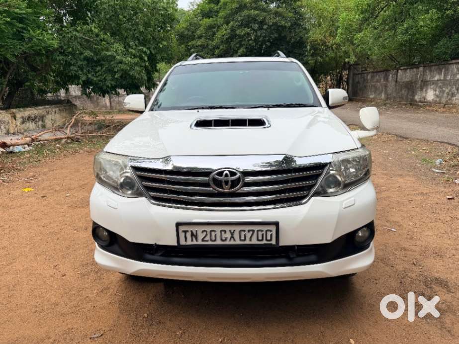 Toyota Fortuner 3.0 Ltd, 2012, Petrol