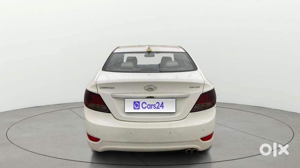 Hyundai Verna Fluidic 1.6 Vtvt Sx, 2013, Petrol