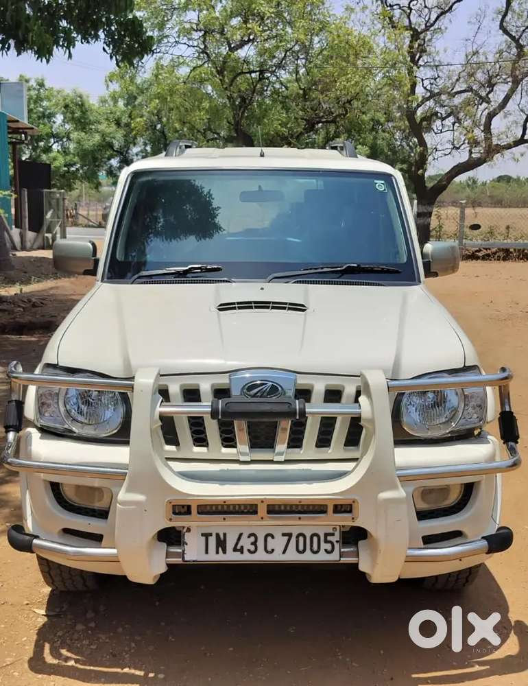 Mahindra Scorpio Classic 2010 Diesel 140000 Km Driven