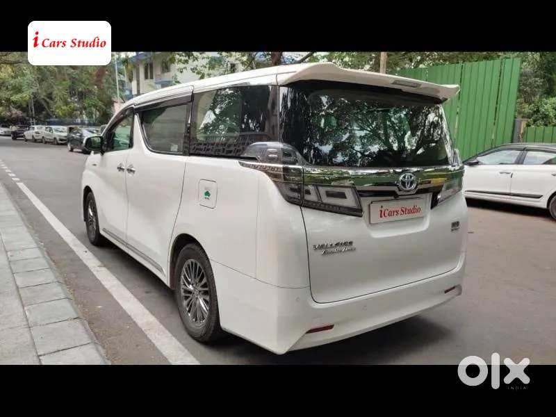 Toyota Vellfire, 2021, Petrol