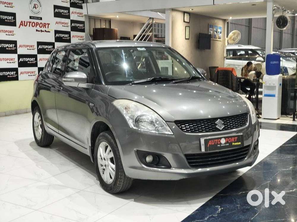 Maruti Suzuki Swift Vvt Zxi, 2012, Petrol