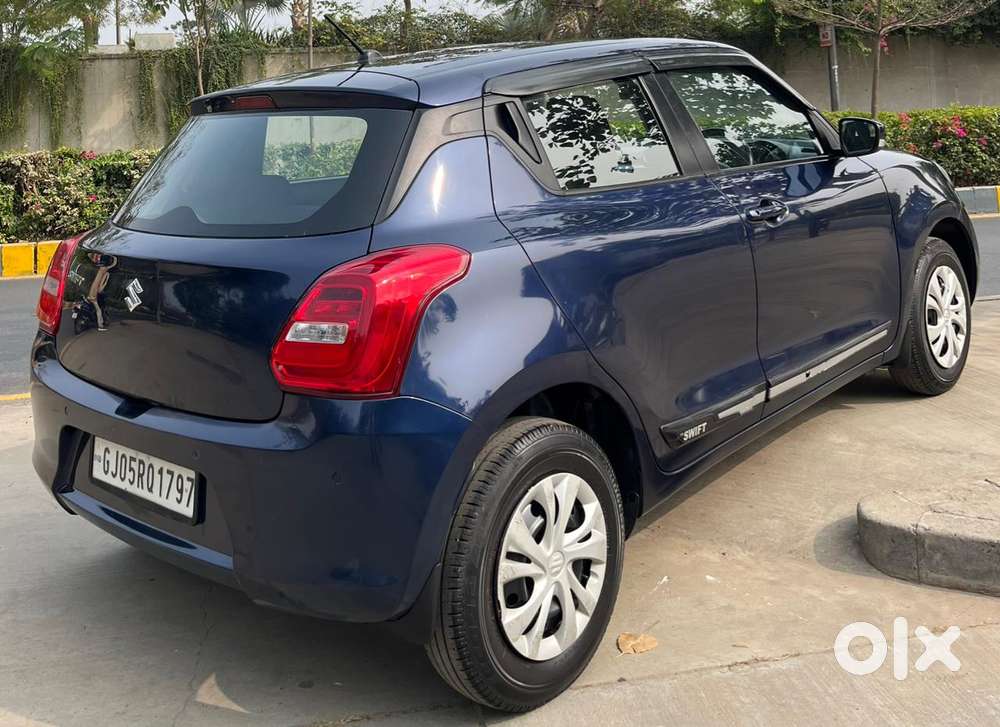 Maruti Suzuki Swift Vxi + Manual, 2022, Petrol