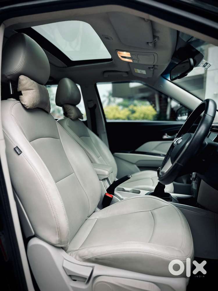 Mahindra Xuv300 W8 Option Diesel, 2022, Diesel