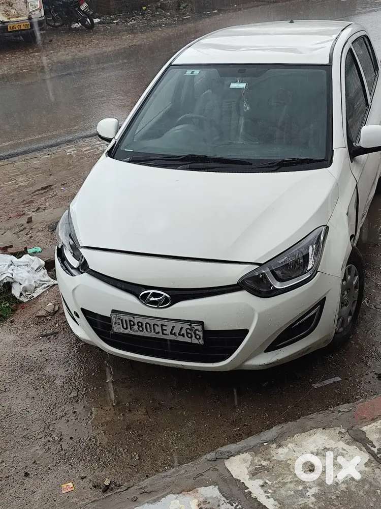 Hyundai I20 Magna 2012 Car