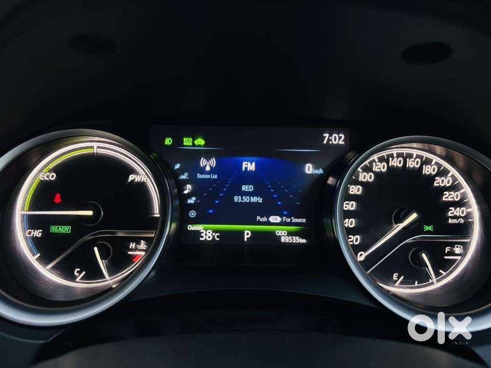 Toyota Camry 2.5 Hybrid, 2020, Petrol