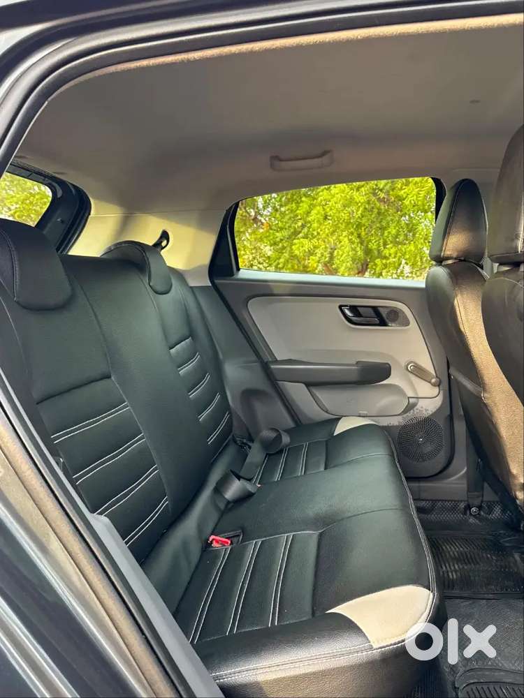 Tata Altroz 1.2 Xe 2020