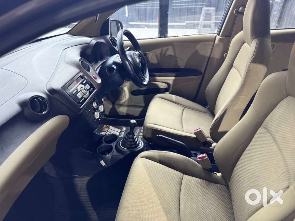 Honda Brio 2013 Petrol Well Maintained