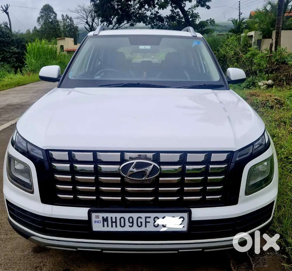 Hyundai Venue Petrol 2023