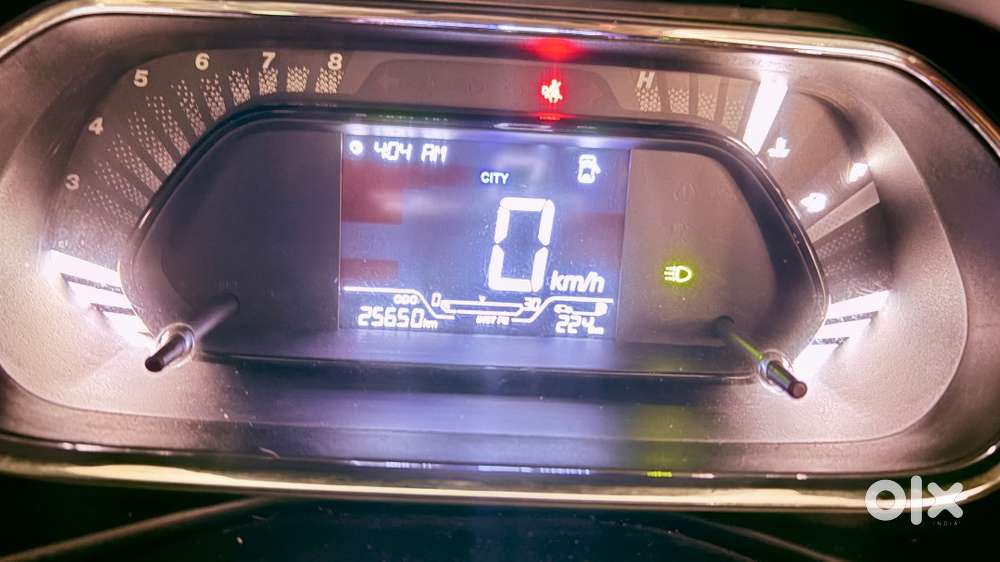 Tata Nexon 2021 Sunroof 360 Cam Mid Variant 25000km Fully Loaded