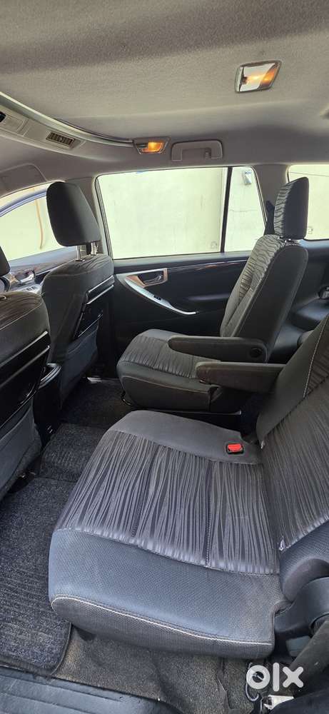 Toyota Innova Crysta 2017 2.7 Petrol