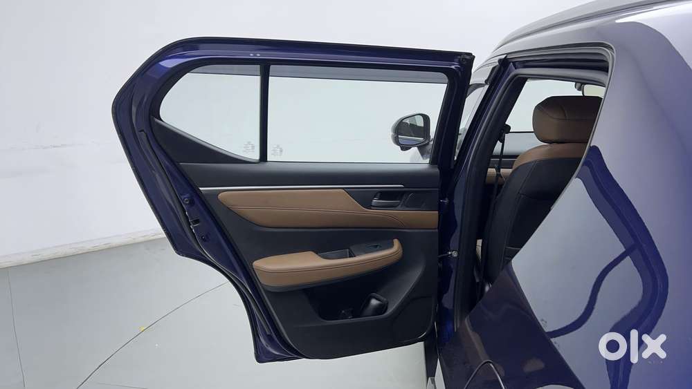 Honda Elevate Zx Mt, 2025, Petrol