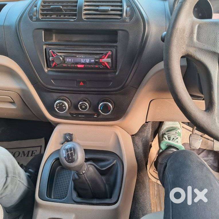 Mahindra Tuv 300 T4 Plus, 2016, Diesel