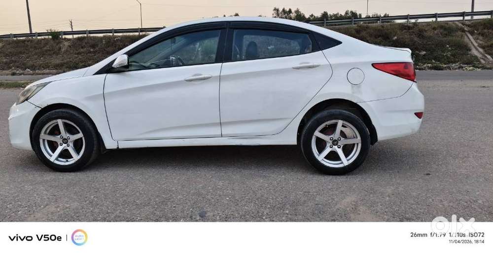 Hyundai Verna 1.6 Sx Vtvt, 2014, Petrol