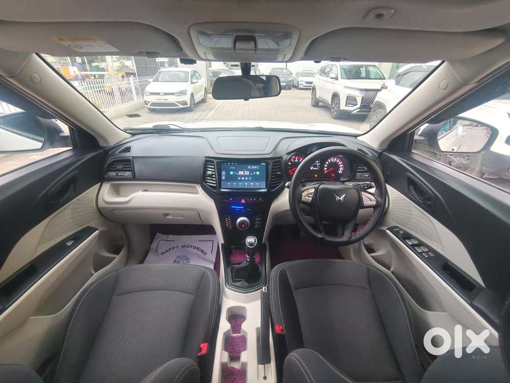 Mahindra Xuv300 W6, 2023, Petrol