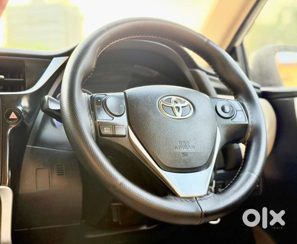 Toyota Corolla Altis [2014-2017] 1.8 G Cvt, 2017, Petrol