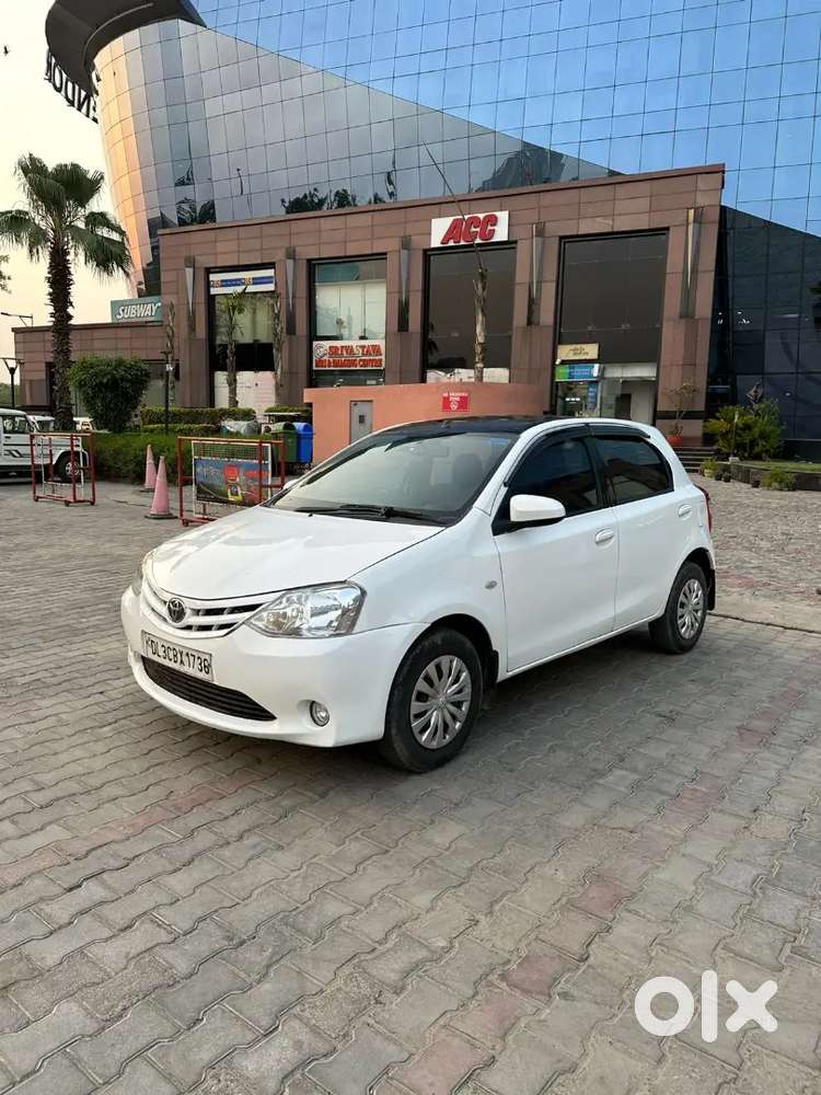 Toyota Etios Liva 2013 Petrol Well Maintained