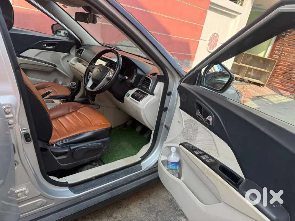 Mahindra Xuv300 2019 पेट्रोल 70000 Km Driven