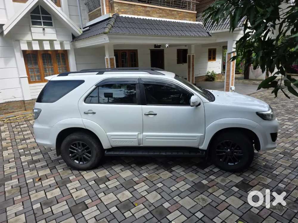 Toyota Fortuner 2016 Diesel 142000 Km Driven