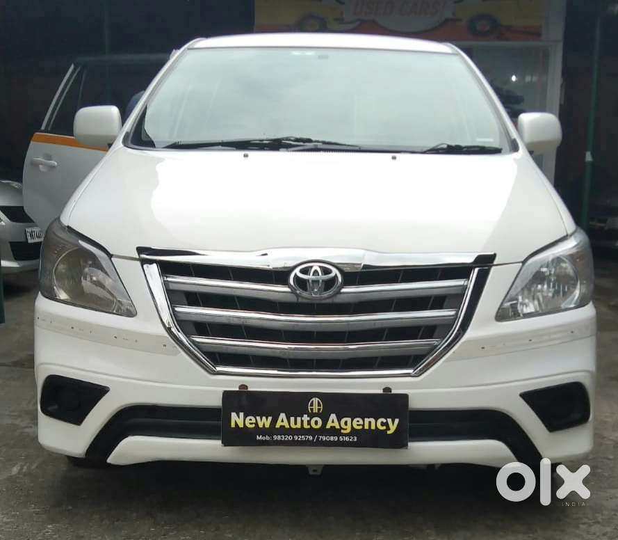 Toyota Innova 2.5 G (diesel) 8 Seater, 2015, Diesel