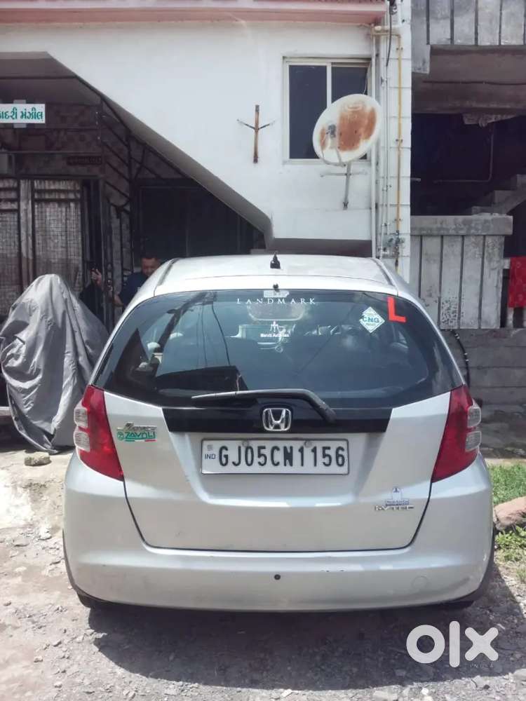 Honda Jazz 2010 Cng & Hybrids 75000 Km Driven All Documents Completed