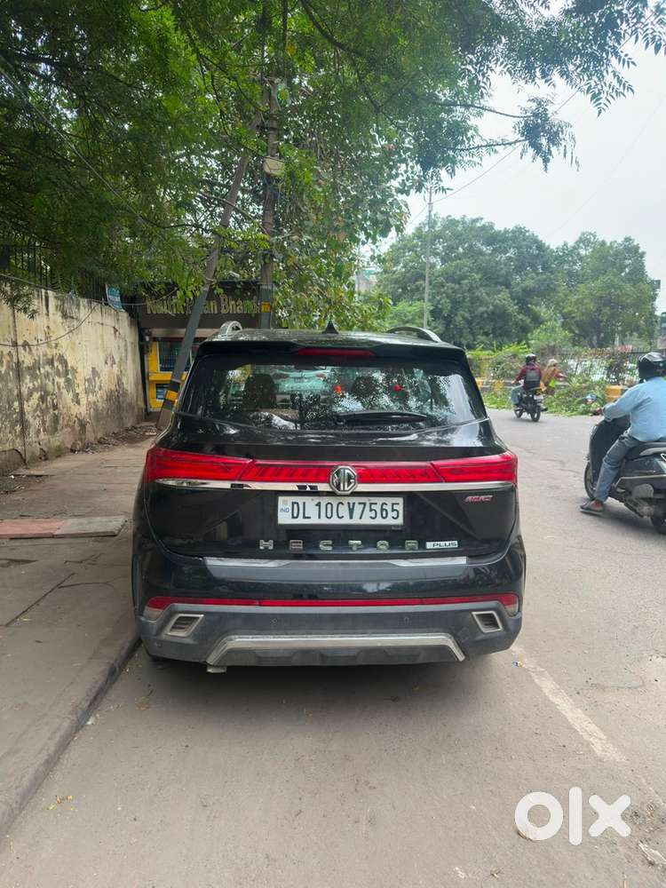 Mg Hector Plus 2023