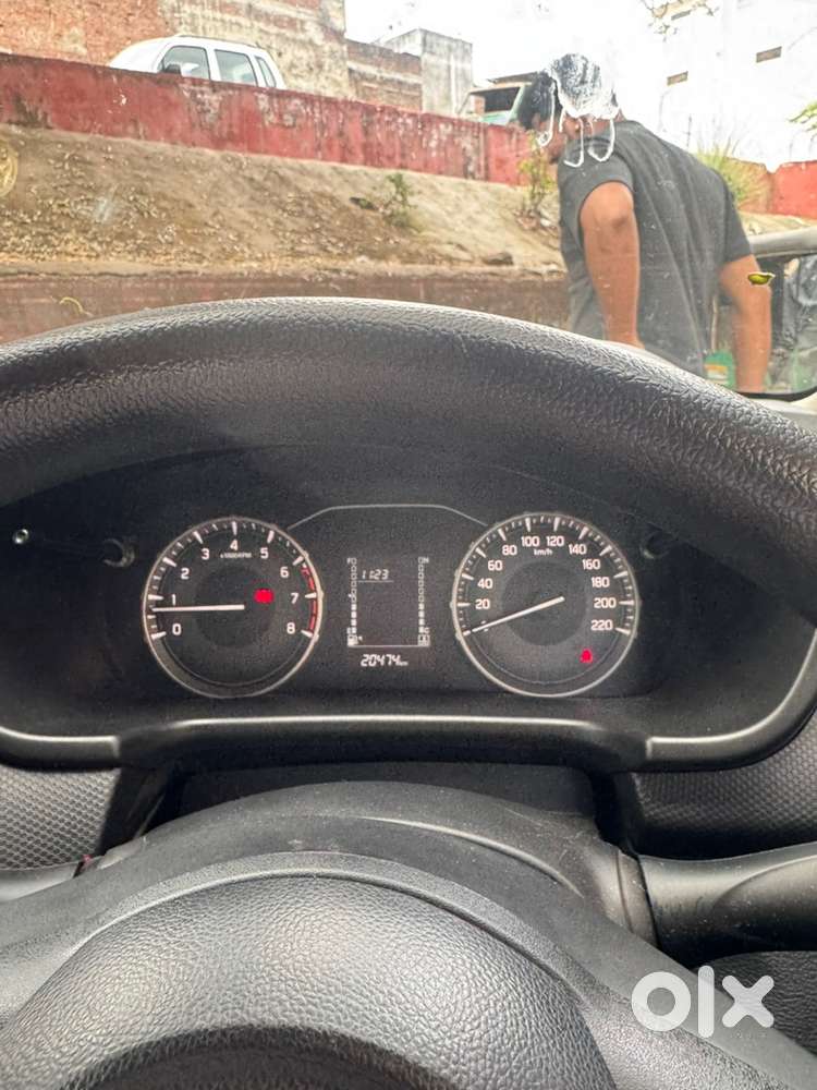 Maruti Suzuki Brezza 2024 Petrol Well Maintained