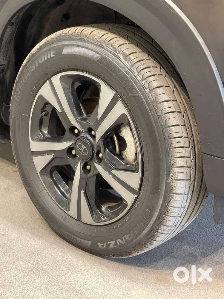 Tata Nexon Fearless Plus (ps)  1.2 Petrol Dca (adas), 2025, Petrol