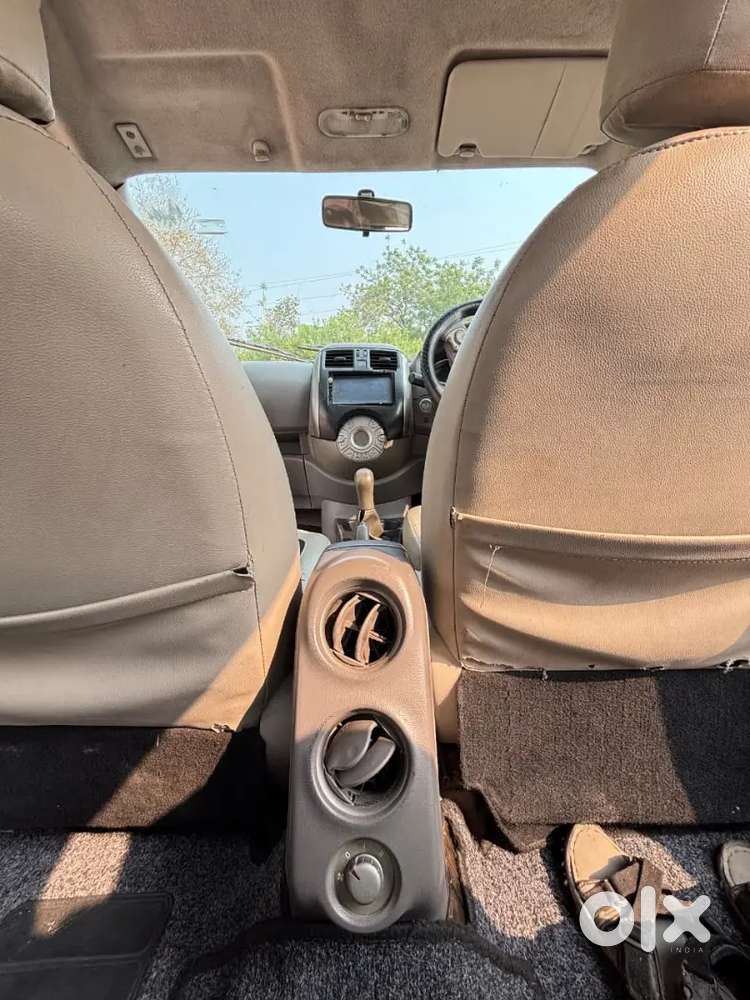 Nissan Sunny 2012 Model Top End Version