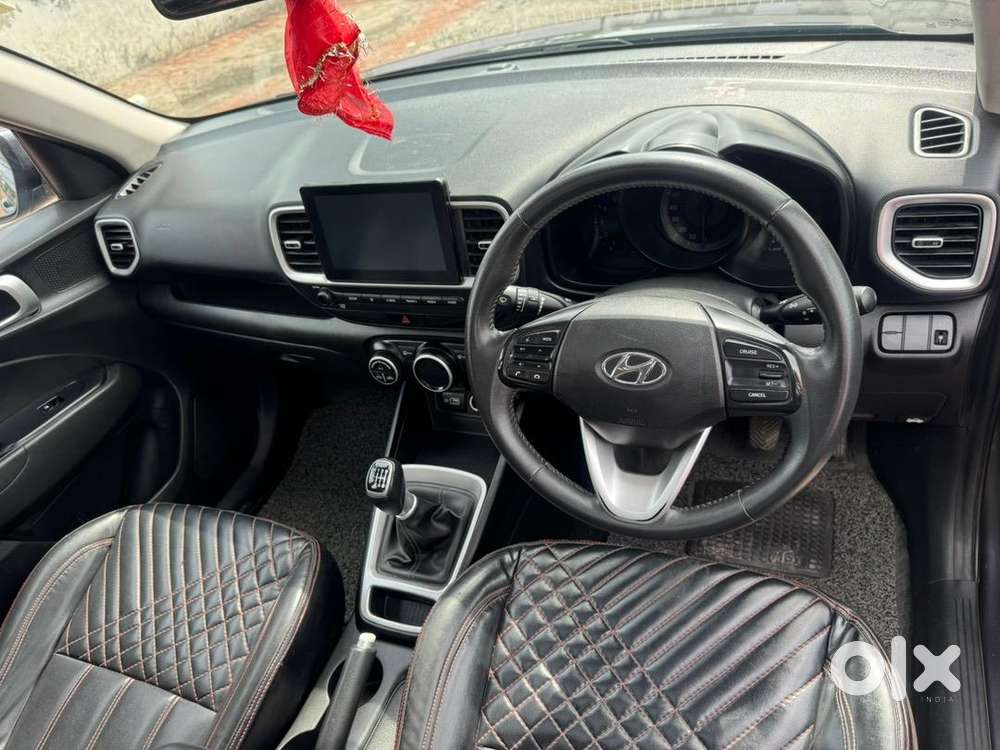 Hyundai Venue 2022 Diesel Well Maintained