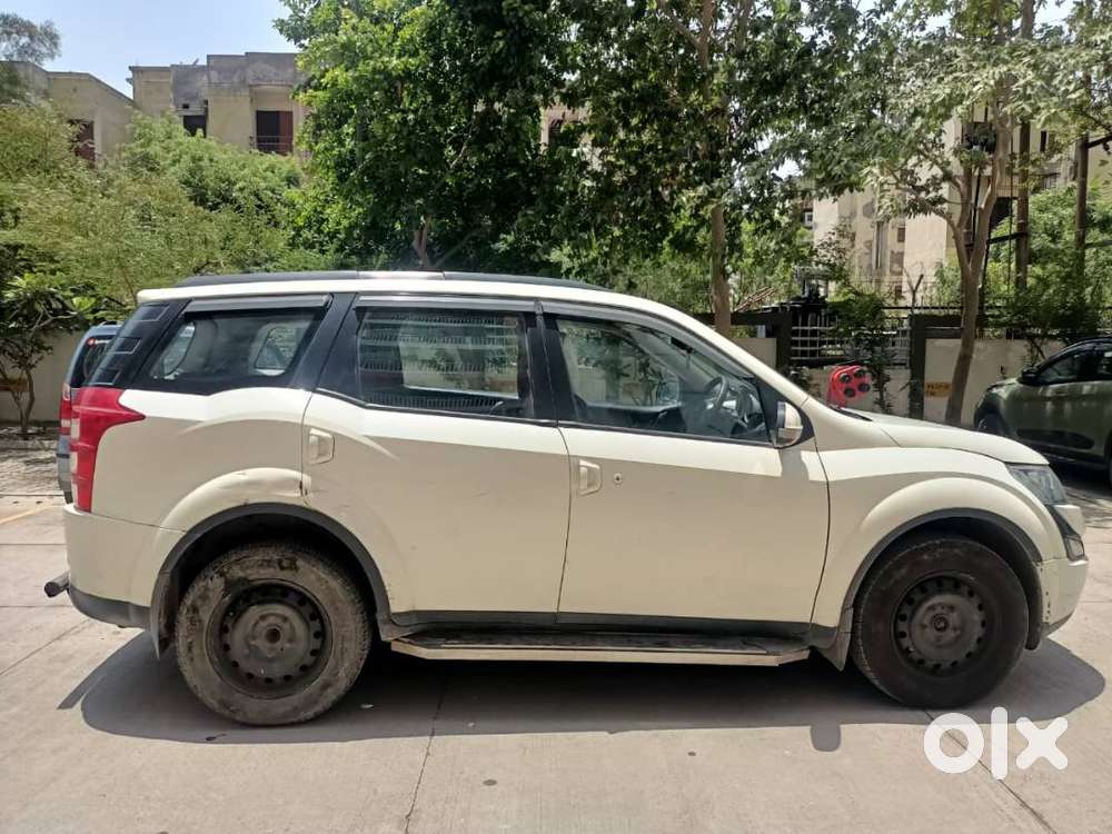 Mahindra Xuv500 2016 Diesel 68526 Km Driven