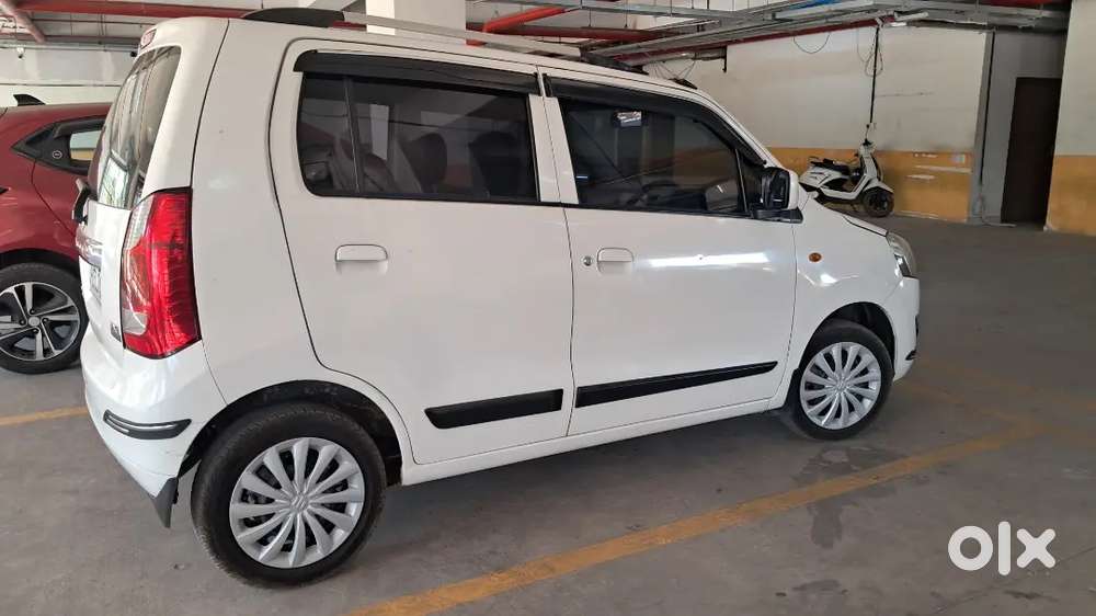 2016 Maruti Suzuki Wagon R Vxi Automatic Car For Sale