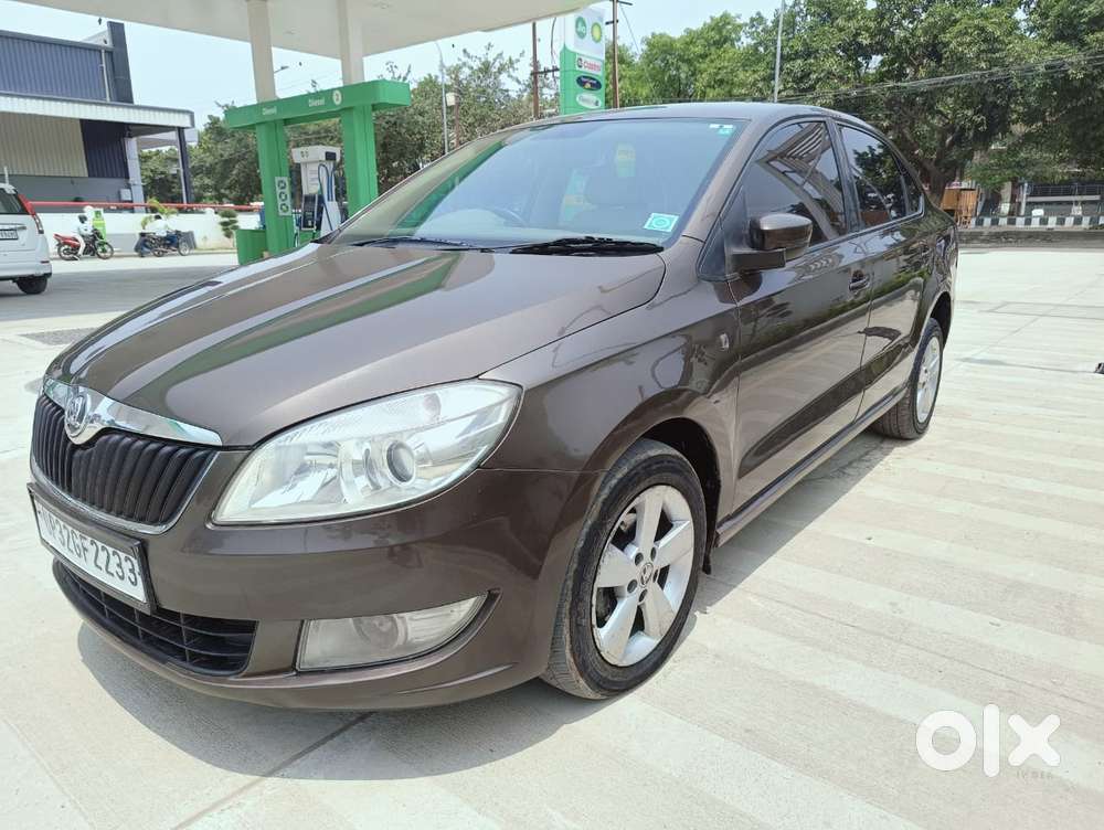 Skoda Rapid 1.6 Ambition Plus Tdi At, 2015, Diesel