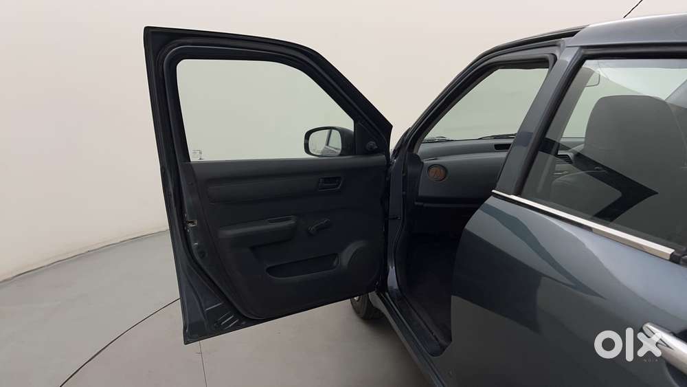 Maruti Suzuki Swift 2004-2010 Lxi Bsiv, 2011, Petrol