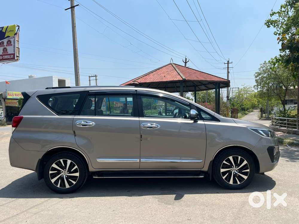 Toyota Innova Crysta 2.4 Gx Limited Edition At 7 Str, 2021, Diesel
