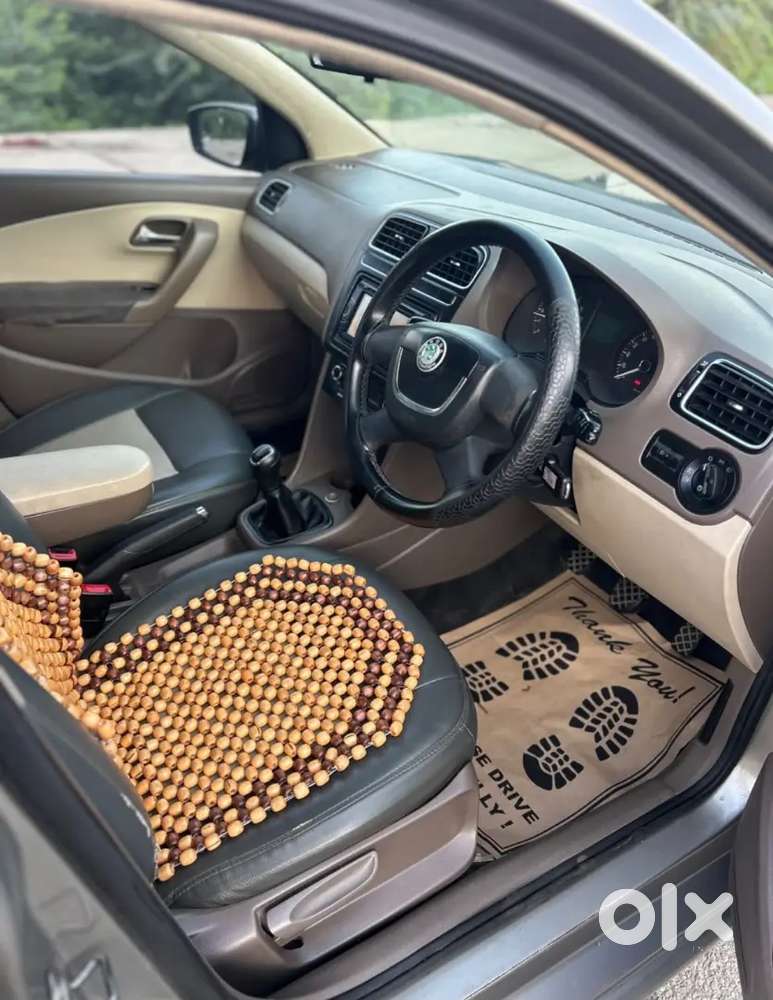 Skoda Rapid Elegance 2012
